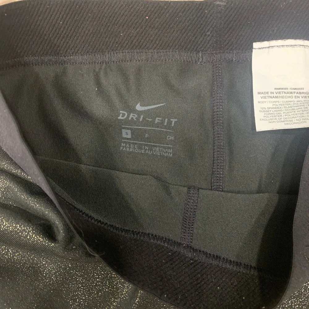 Nike Pros Bundle - Picture 16 of 16